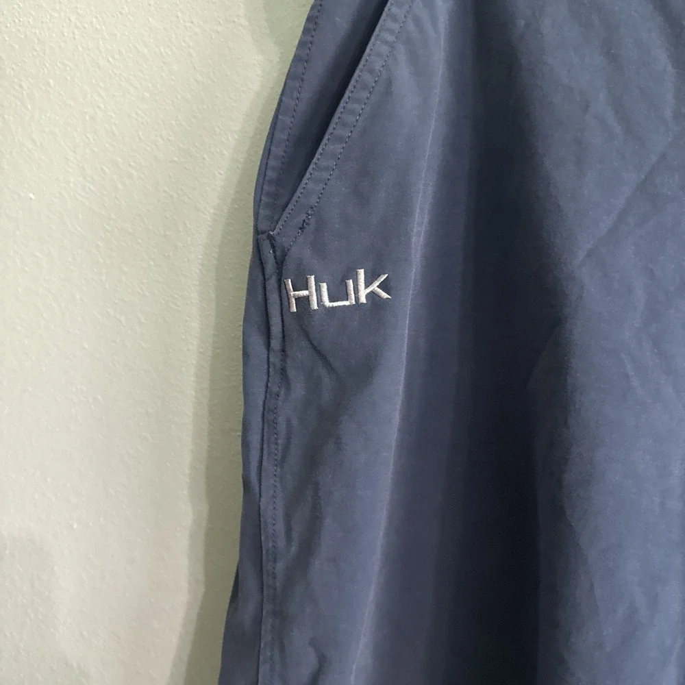 Huk Shorts Mens Size XL Extra Large Blue Chino Performance Outdoor Fishing